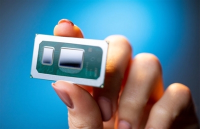 Intel预计在今年底生产汽车芯片 比新建工厂速度更快